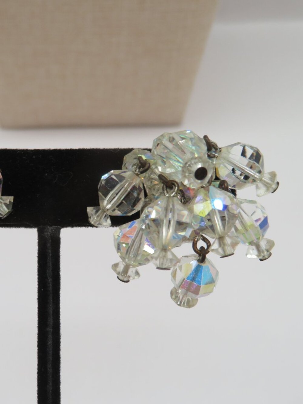 Vintage Laguna Aurora Borealis Cha Cha Clip On Earrings - Picture 4 of 7